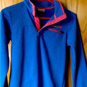 Columbia girls sweater in new condition